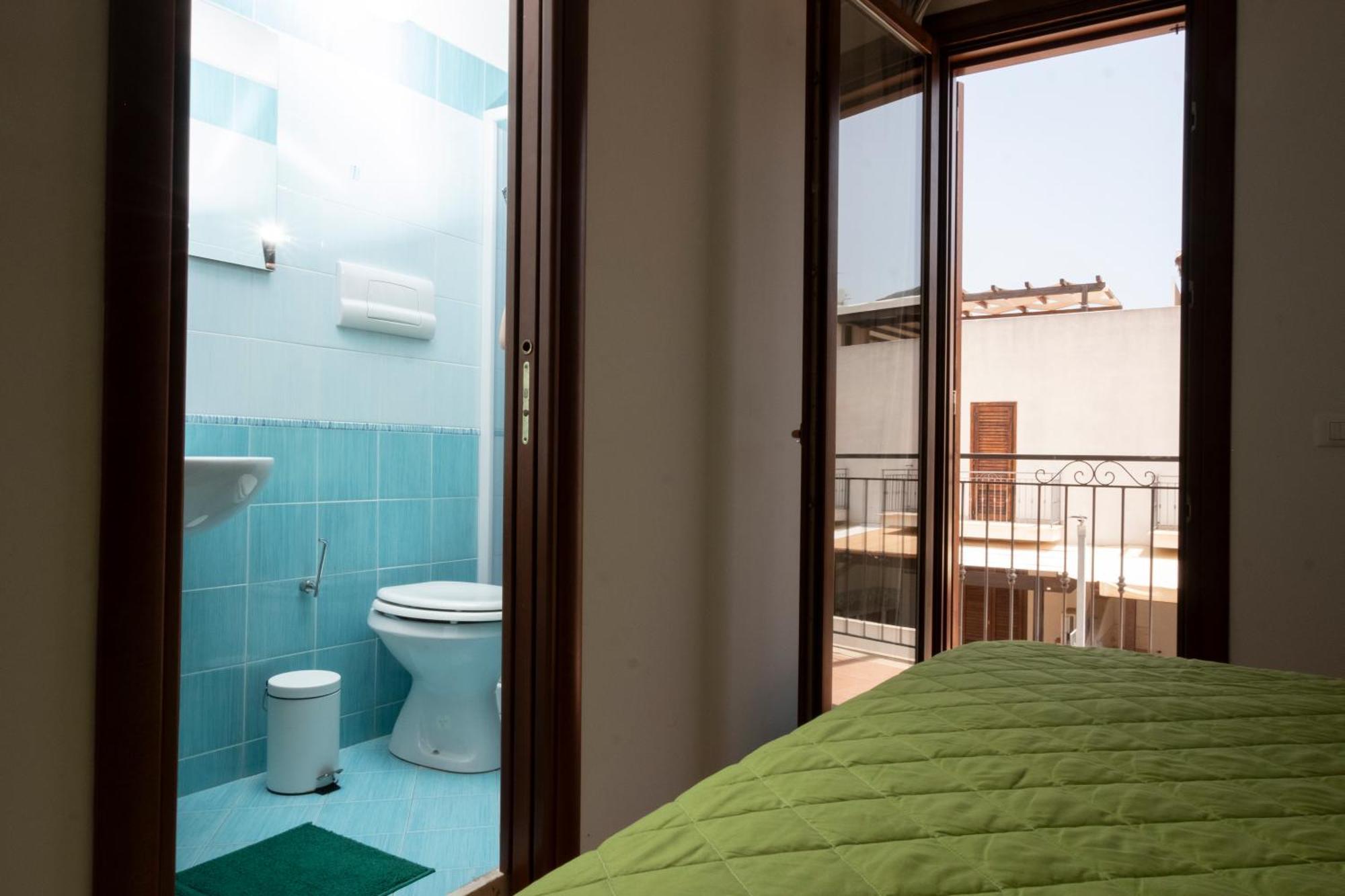 サン・ヴィート・ロ・カーポCasa Pachira Con Vista Mareアパートメント エクステリア 写真